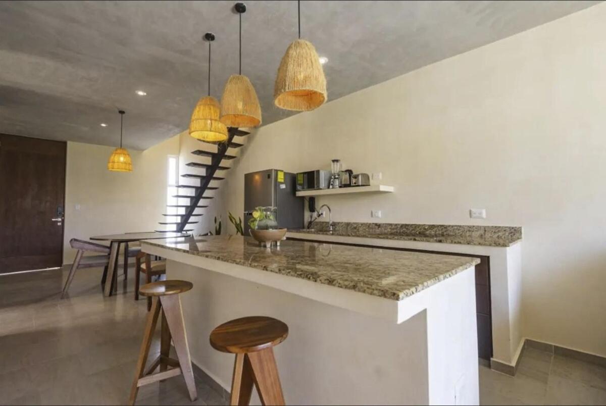 2 Bedroom Ph At Veleta With Pool *